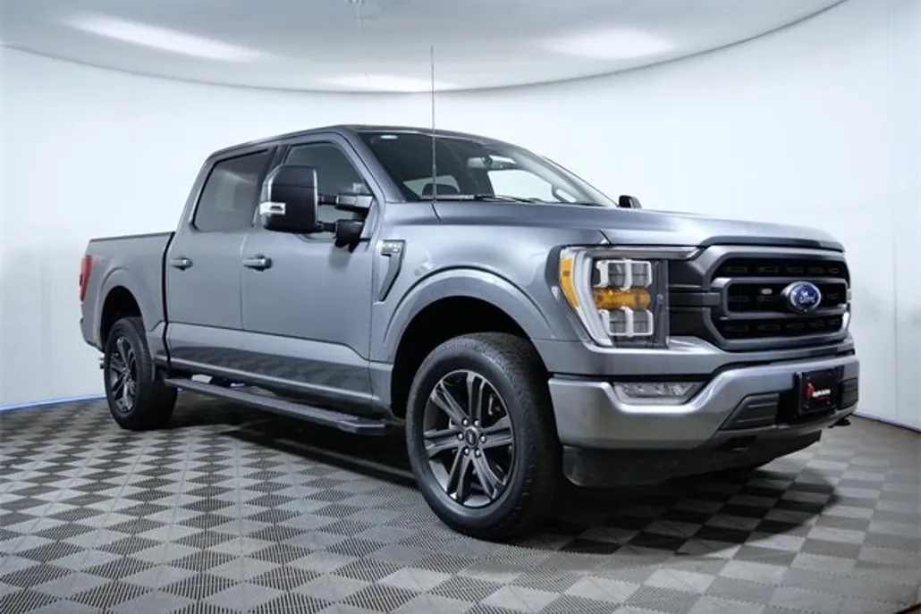 2023 Ford F-150 XLT photo 1