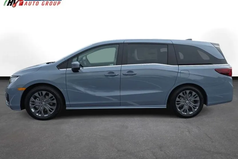 2026 Honda Odyssey Touring photo 1