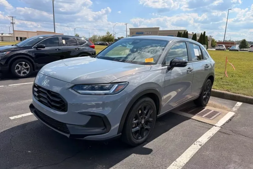 2023 Honda HR-V Sport photo 1