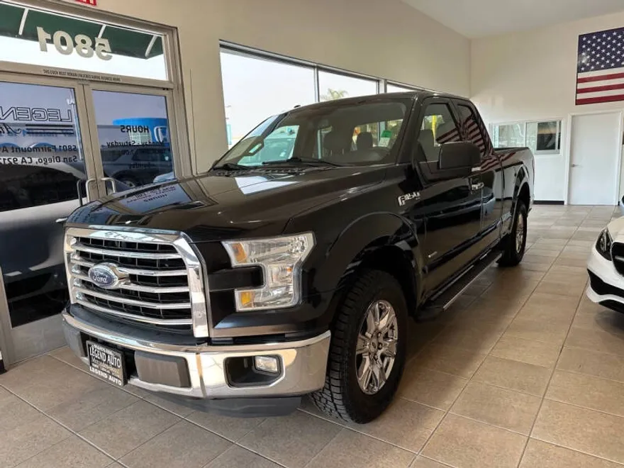 2015 Ford F-150 XLT photo 1