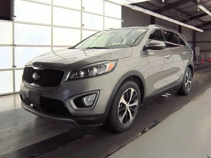 2018 Kia Sorento EX photo 1