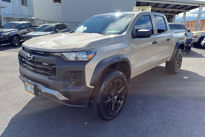 2023 Chevrolet Colorado Trail Boss photo 1