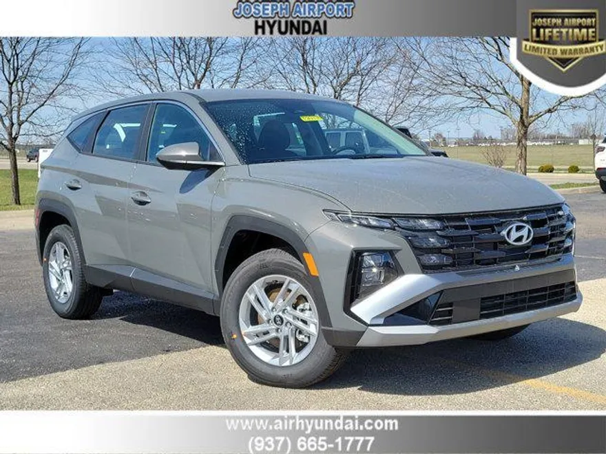2025 Hyundai Tucson Hybrid Limited photo 1