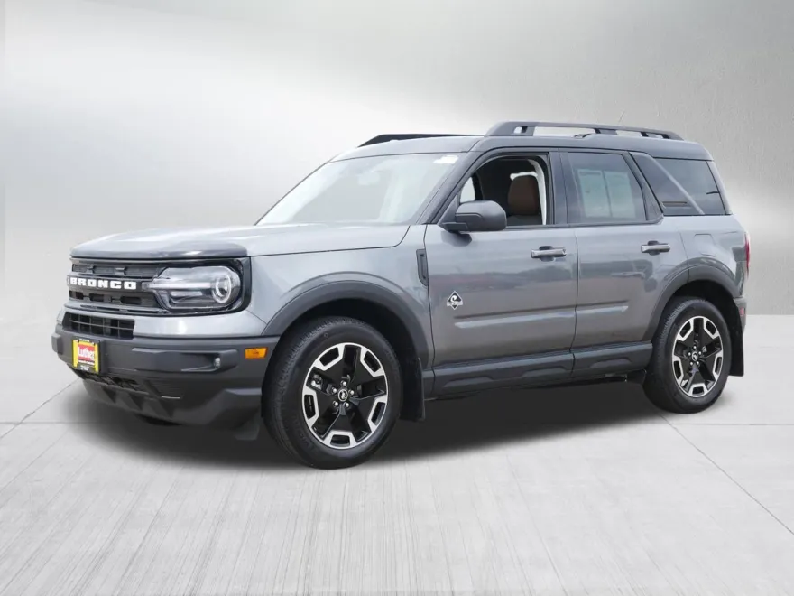2024 Ford Bronco Sport Outer Banks photo 1