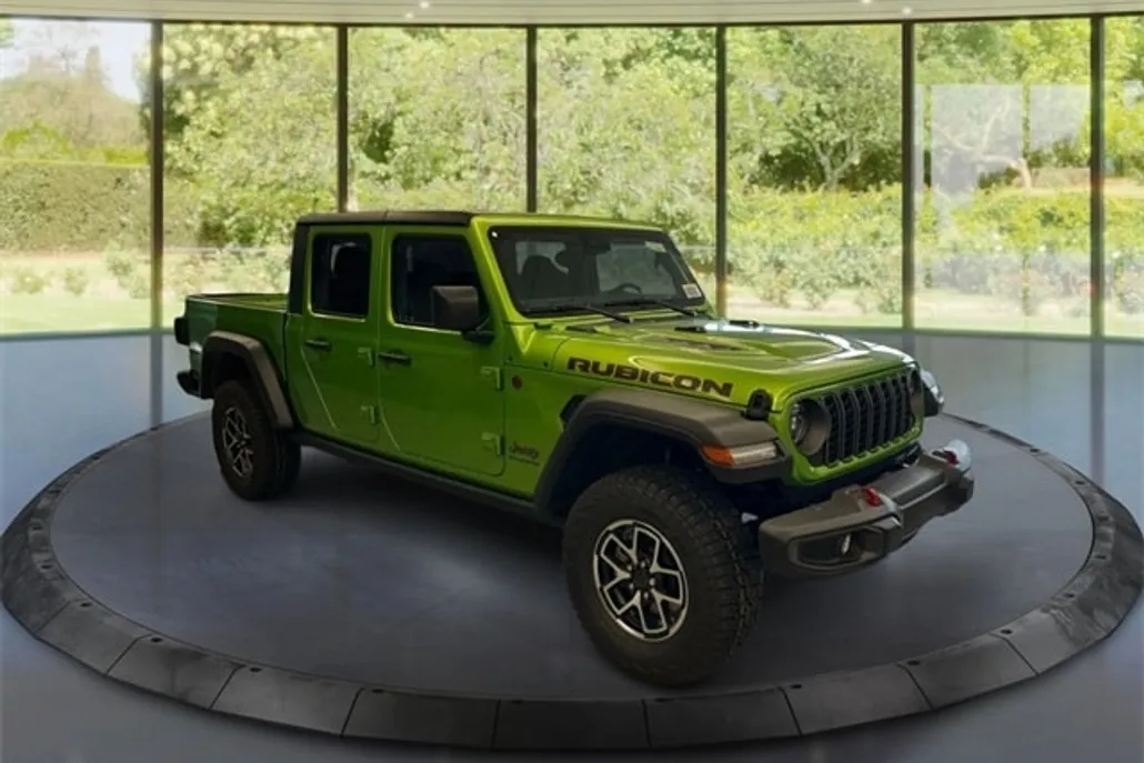 2025 Jeep Gladiator Rubicon photo 1