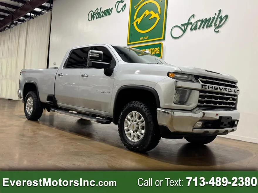 2023 Chevrolet Silverado 3500HD LTZ photo 1