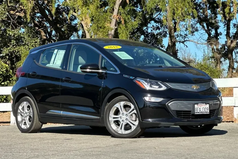 2018 Chevrolet Bolt EV photo 1