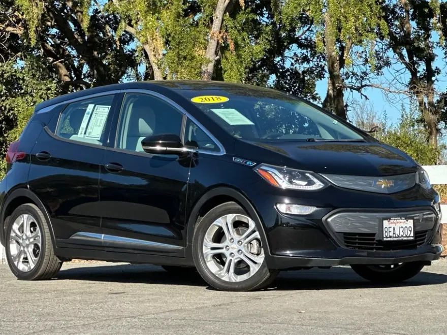 2018 Chevrolet Bolt EV photo 1