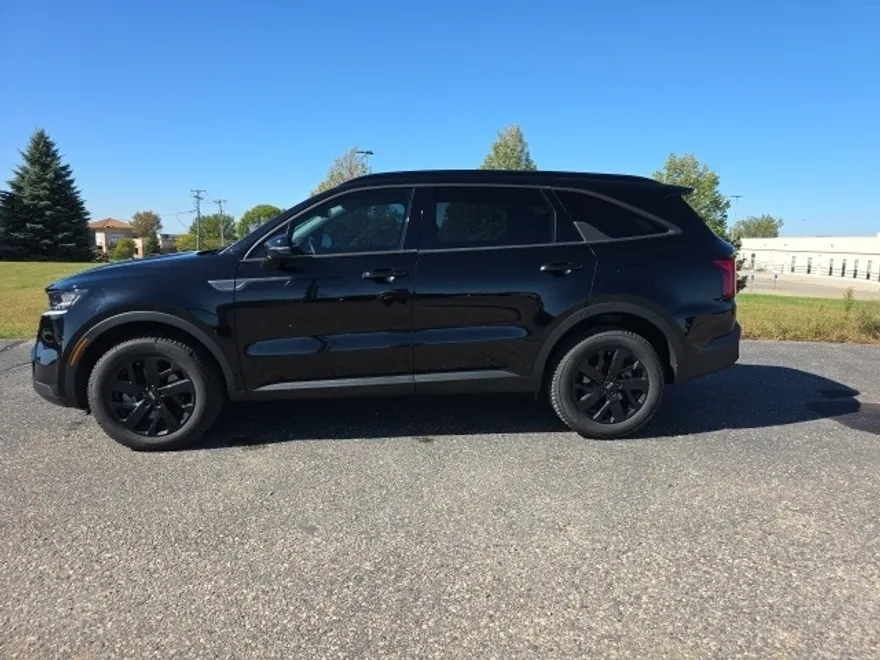 2021 Kia Sorento S photo 1