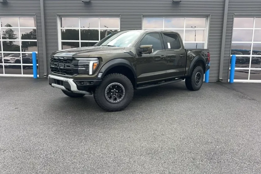 2024 Ford F-150 Raptor photo 1