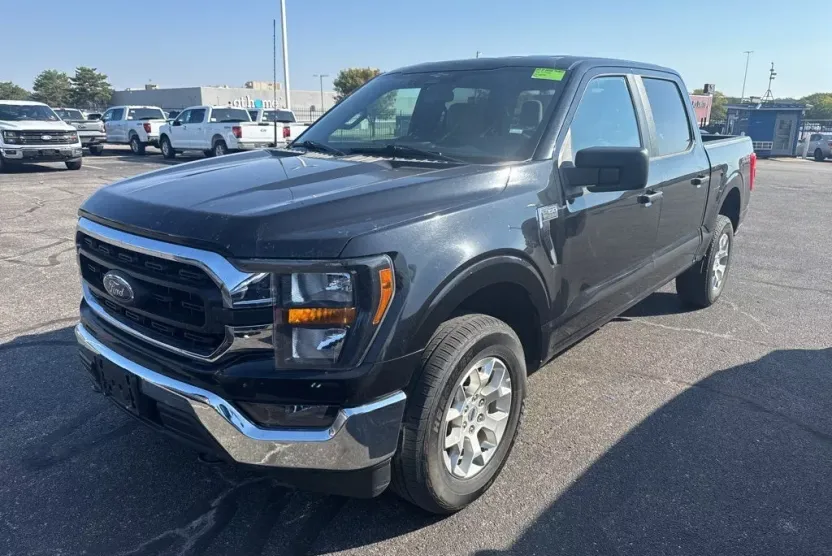 2023 Ford F-150 XLT photo 1