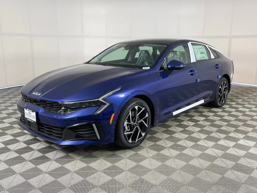 2025 Kia K5 EX photo 1
