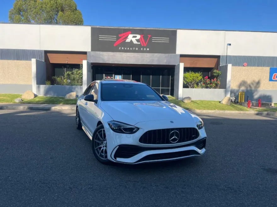 2023 Mercedes Benz C AMG 43 photo 1