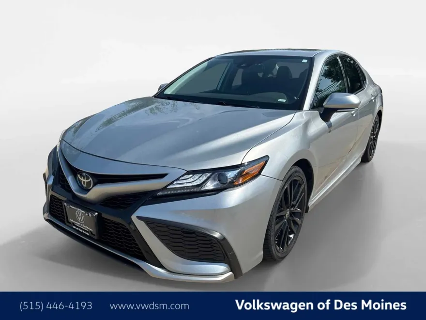2022 Toyota Camry XSE photo 1