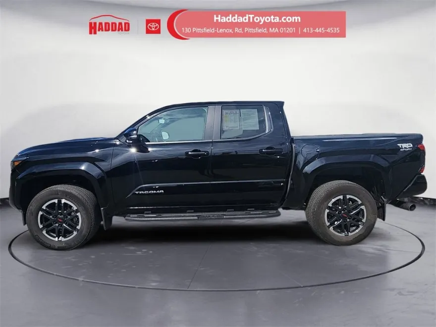 2024 Toyota Tacoma TRD Sport photo 1