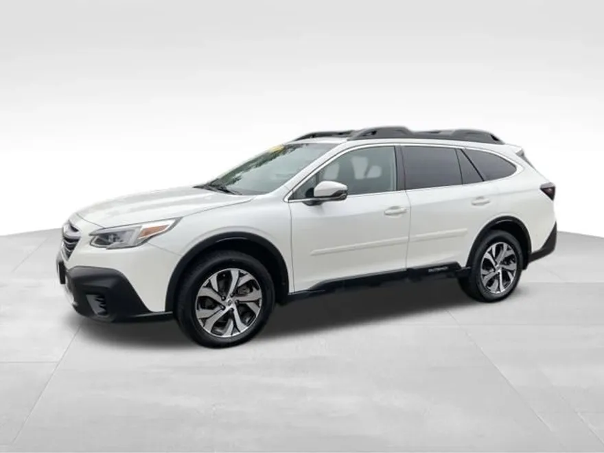 2022 Subaru Outback Limited XT photo 1