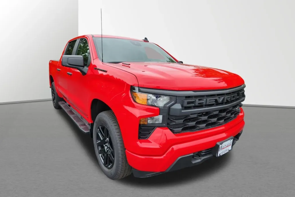 2025 Chevrolet Silverado 1500 Custom photo 1