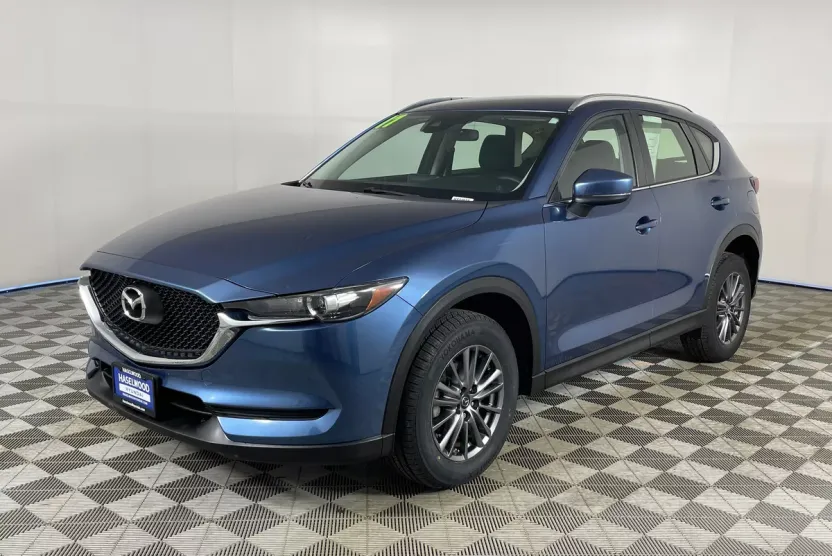 2017 Mazda CX-5 Sport photo 1