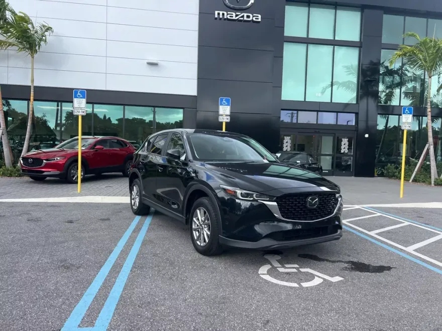 2023 Mazda CX-5 2.5 S Preferred photo 1