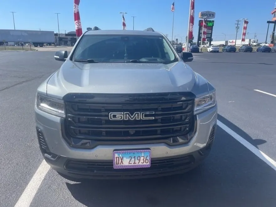 2023 Gmc Acadia SLT photo 1