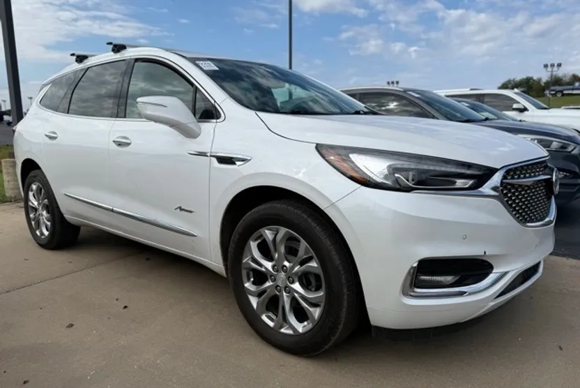 2020 Buick Enclave Avenir photo 1