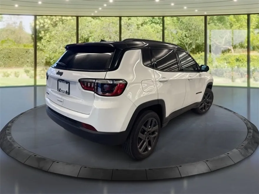2026 Jeep Compass Limited Altitude photo 1