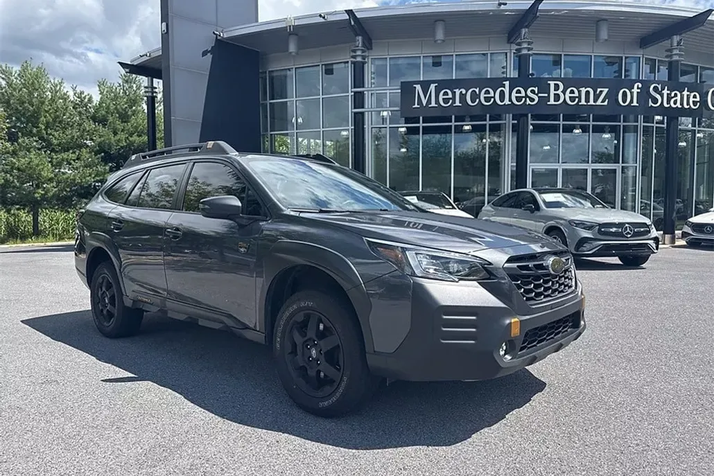 2023 Subaru Outback Wilderness photo 1