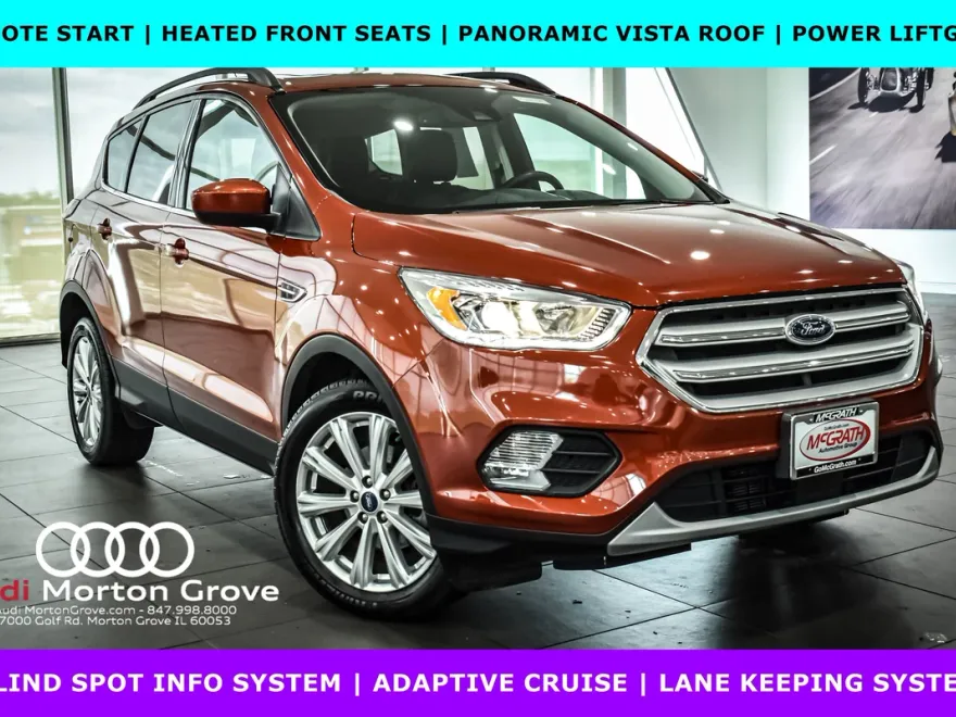 2019 Ford Escape SEL photo 1