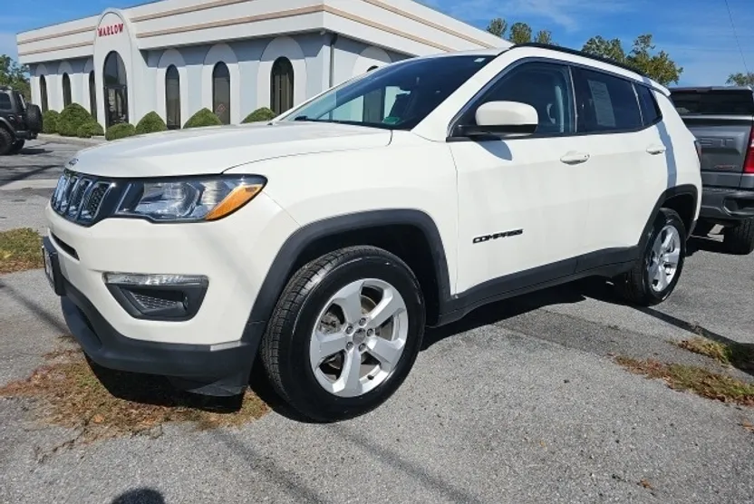 2020 Jeep Compass Latitude photo 1