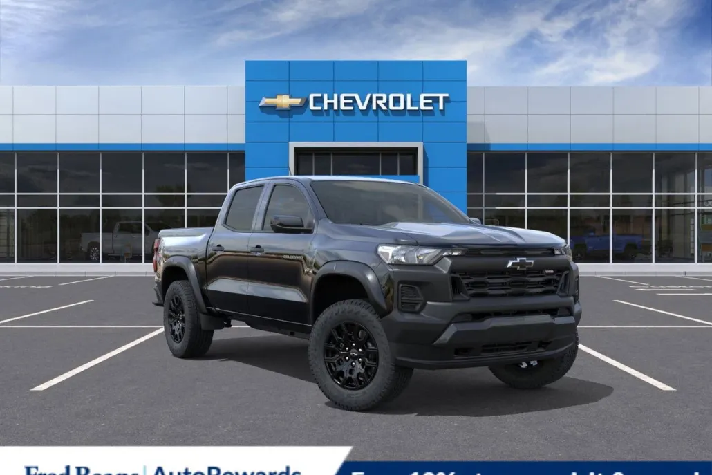 2025 Chevrolet Colorado Trail Boss photo 1