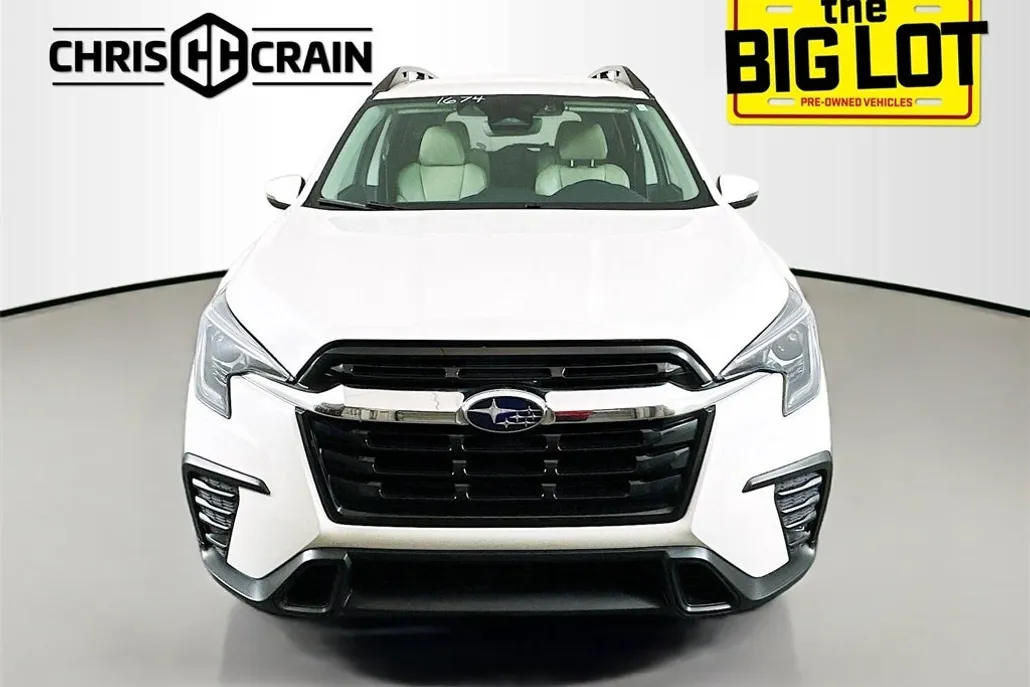 2023 Subaru Ascent Limited photo 1