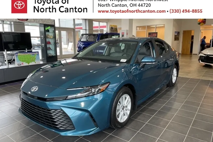 2026 Toyota Camry LE photo 1