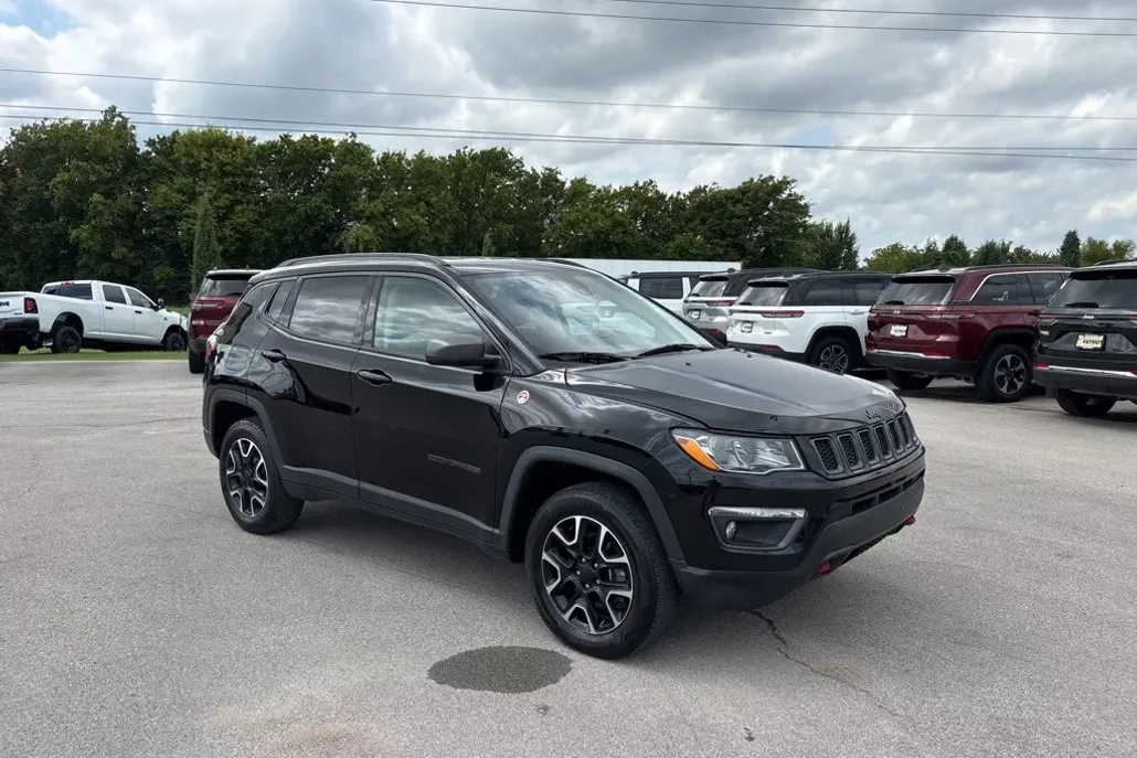 2021 Jeep Compass Trailhawk photo 1