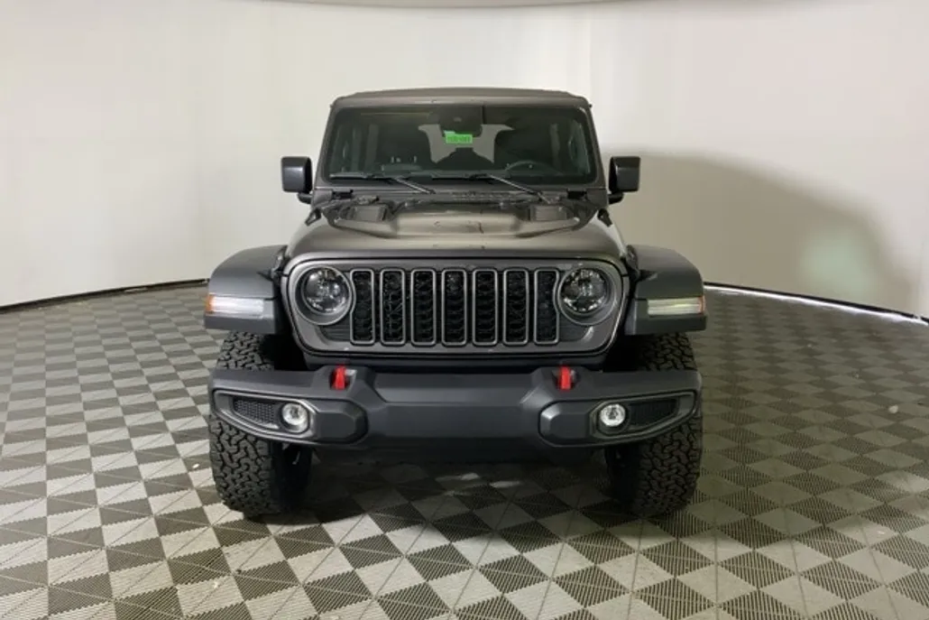 2025 Jeep Wrangler Rubicon photo 1