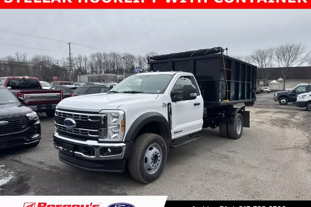 2024 Ford F-600 photo 1