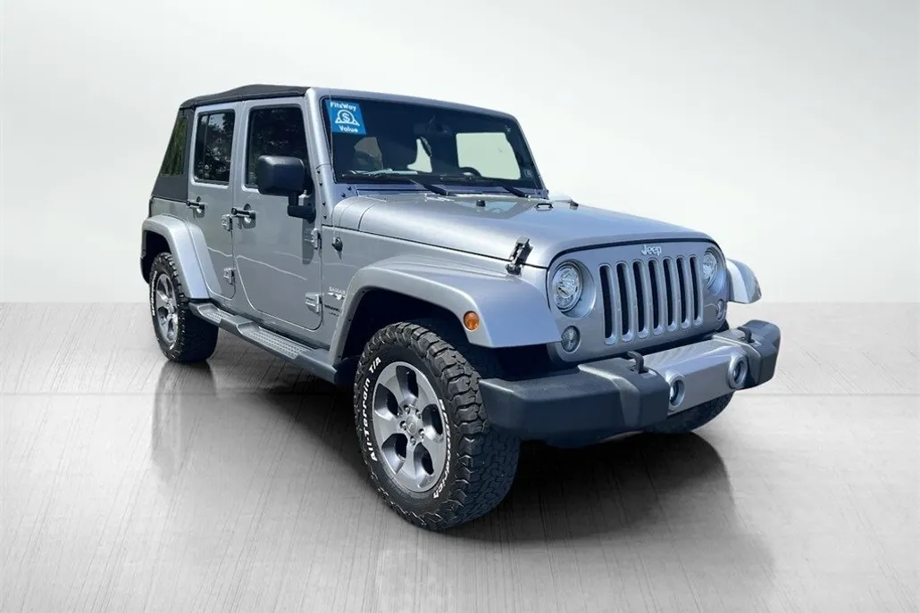2018 Jeep Wrangler Unlimited Sahara photo 1