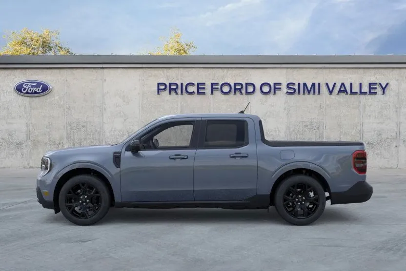 2025 Ford Maverick Lariat photo 1