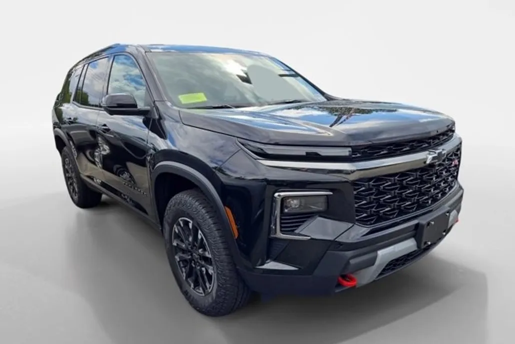2026 Chevrolet Traverse Z71 photo 1