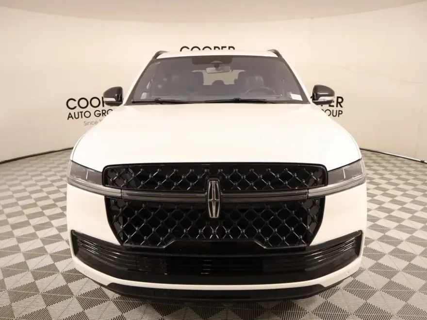 2025 Lincoln Navigator Reserve photo 1