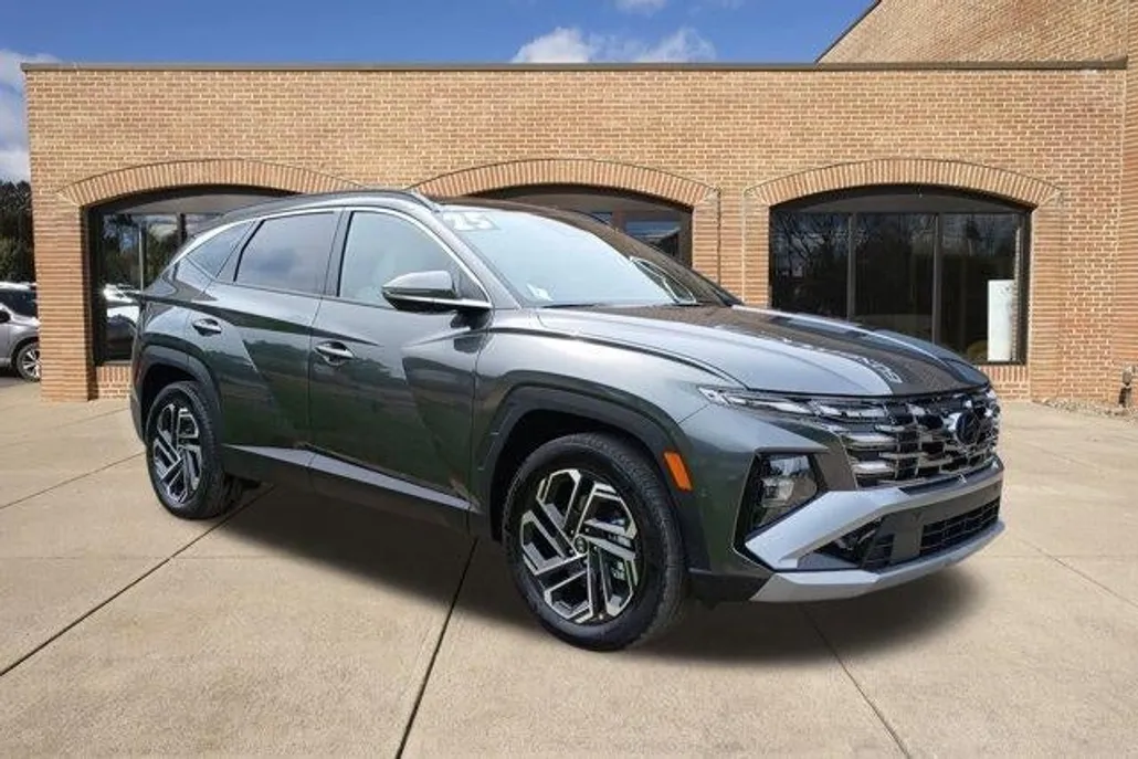 2025 Hyundai Tucson Hybrid Limited photo 1