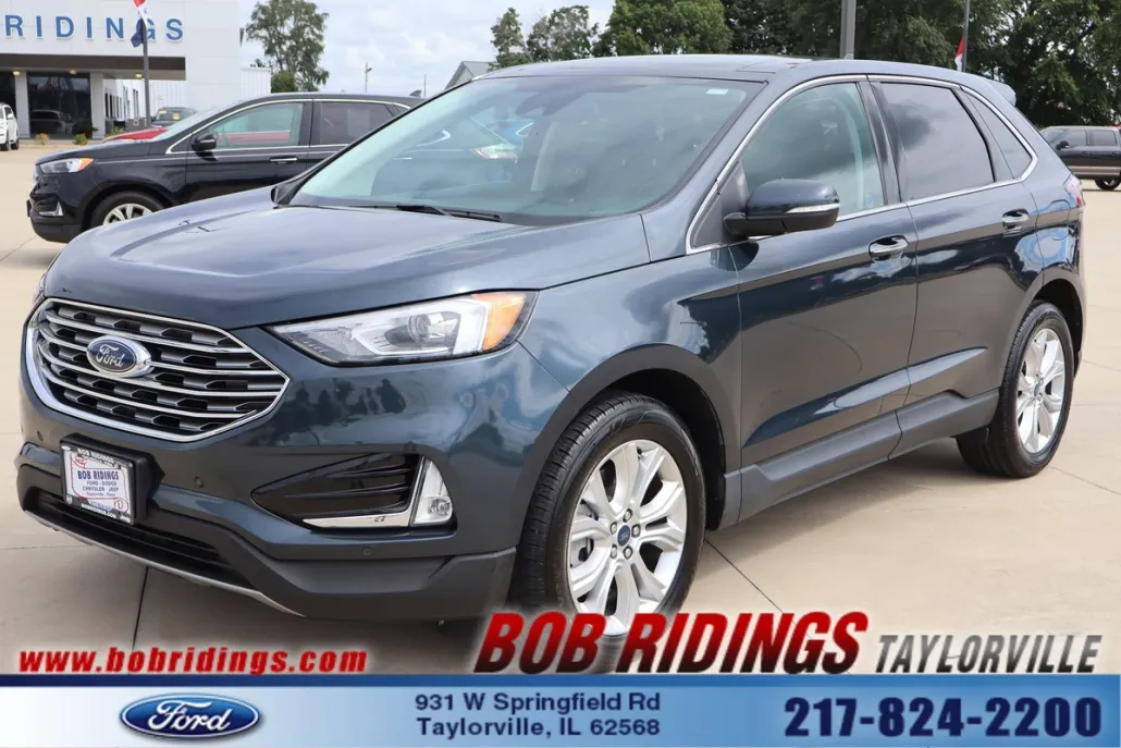 2022 Ford Edge Titanium photo 1