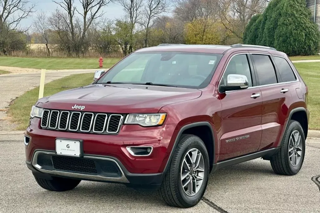 2021 Jeep Grand Cherokee Limited photo 1