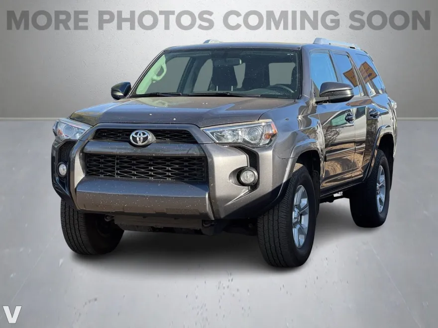 2016 Toyota 4Runner Limited photo 1