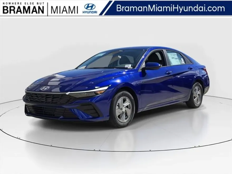 2025 Hyundai Elantra SE photo 1