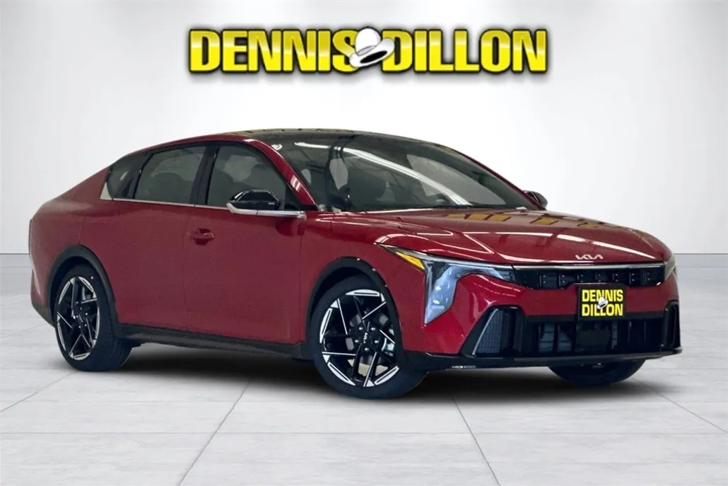 2025 Kia K4 GT-Line photo 1