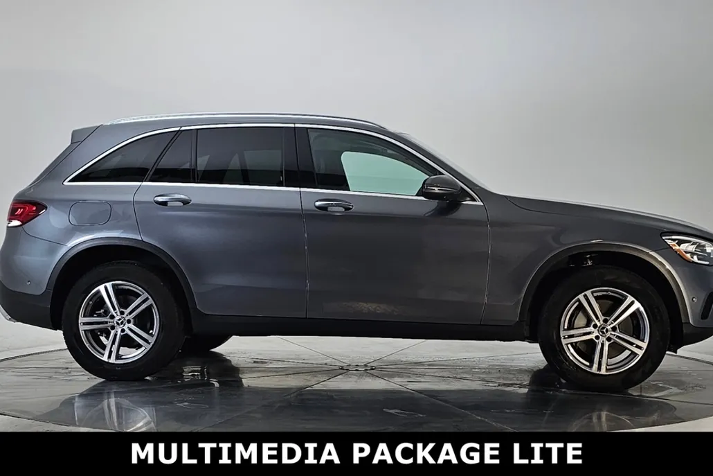 2022 Mercedes Benz GLC 300 4MATIC photo 1