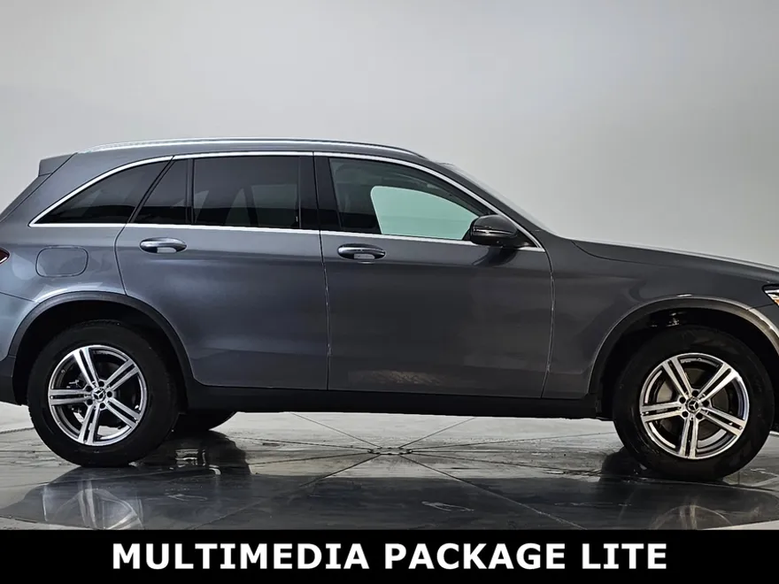 2022 Mercedes Benz GLC 300 4MATIC photo 1