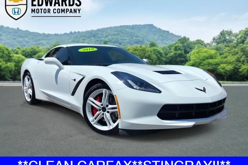 2019 Chevrolet Corvette Stingray 1LT photo 1