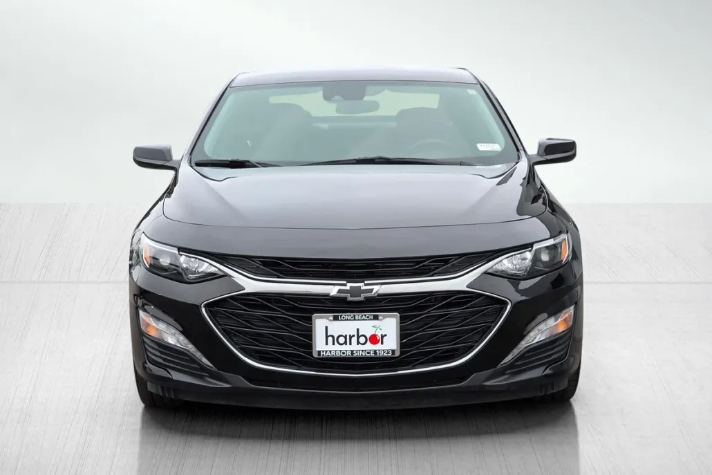2025 Chevrolet Malibu 1LT photo 1