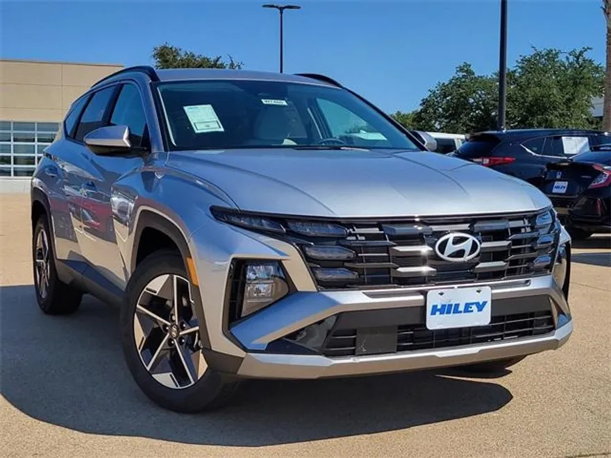 2026 Hyundai Tucson SEL photo 1